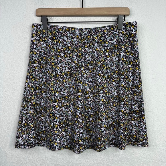 LOFT Dresses & Skirts - LOFT Skirt Womens Medium Floral Elastic Waist Pull-On Romantic‎ Fairy Whimsical
